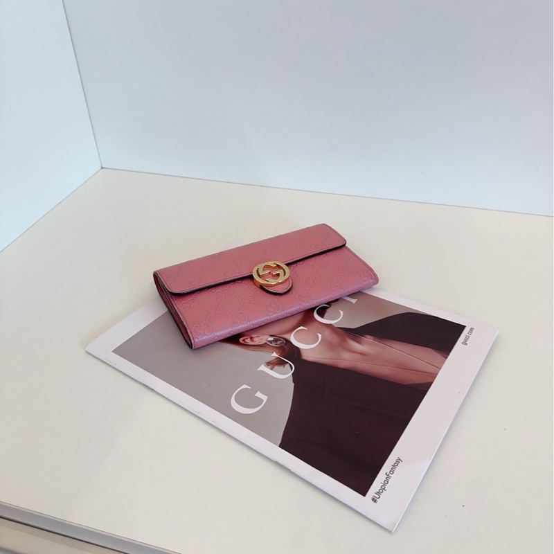 【98新🆕】Gucci 豆沙粉全皮GG壓紋金扣長錢包 斜挎包👛-3