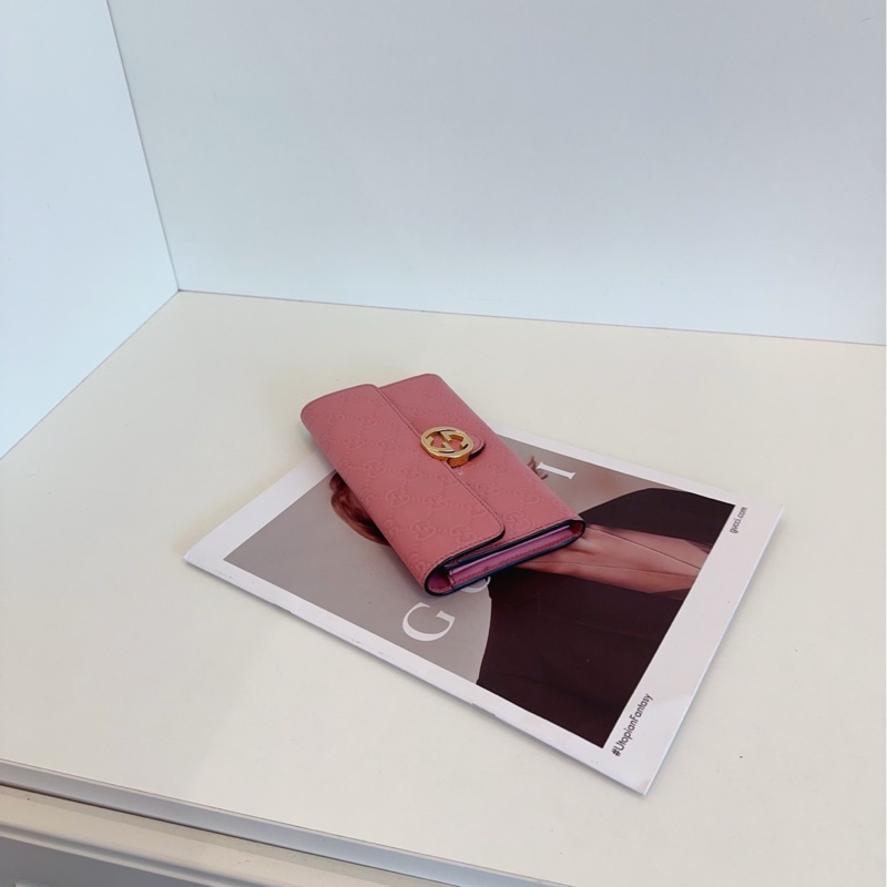 【98新🆕】Gucci 豆沙粉全皮GG壓紋金扣長錢包 斜挎包👛-6