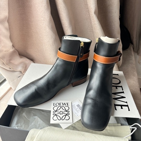 【LOEWE Gate Boot 25】黑色羊皮短靴 40號｜真皮方頭｜二手良好 柔軟好穿 經典配色 附完整配件