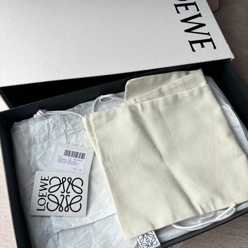 【LOEWE Gate Boot 25】黑色羊皮短靴 40號｜真皮方頭｜二手良好 柔軟好穿 經典配色 附完整配件-7