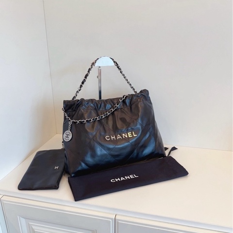 【閒置帶膜🆕】Chanel 24c黑銀22bag🖤橫版垃圾袋 小號手提包 單肩包