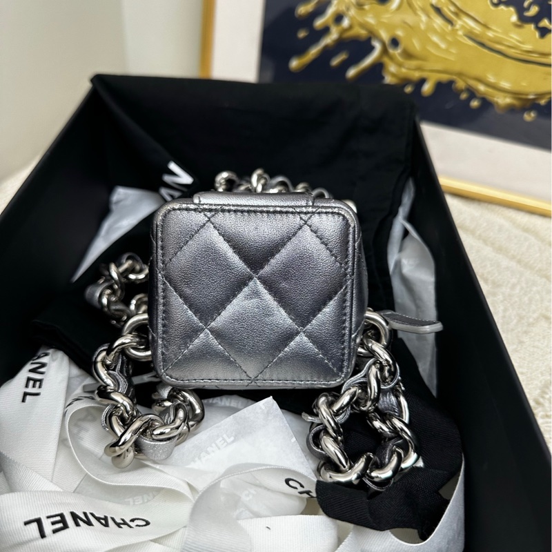 ❤️Chanel 22c雙C鏡面銀色漸變粗鏈條骰子方 斜挎包-1