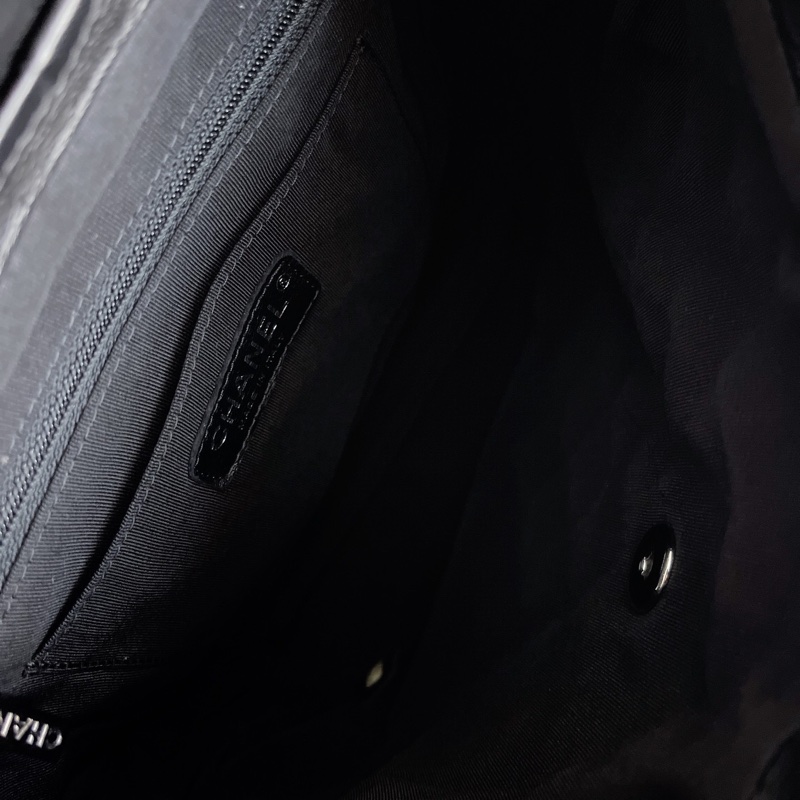 【近新閒置品】Chanel香奈兒薩爾茲堡雙肩包22開無卡 經典粗花呢-10