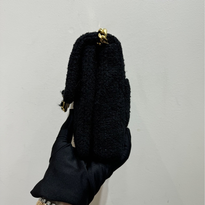 【99❤️全套】Chanel 22K 竪版 tweed 黑色毛呢編織 毛呢扣 單肩包-3