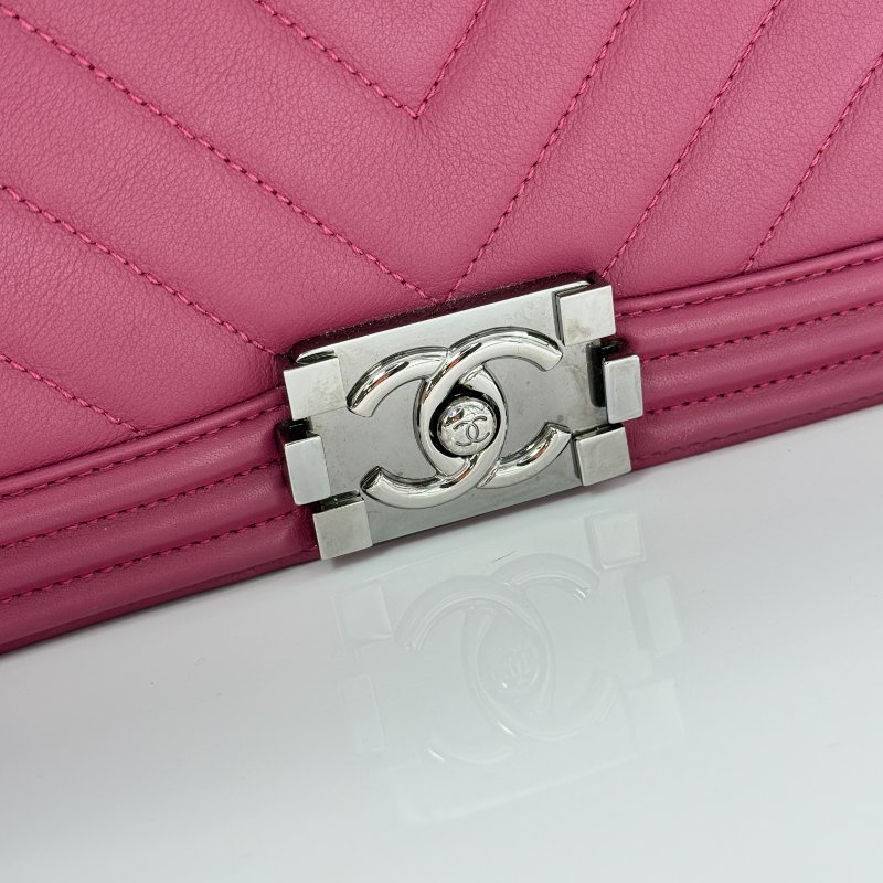 CHANEL 香奈兒 Leboy 經典中型人字紋 紫粉色  小牛皮手袋 斜背包-11