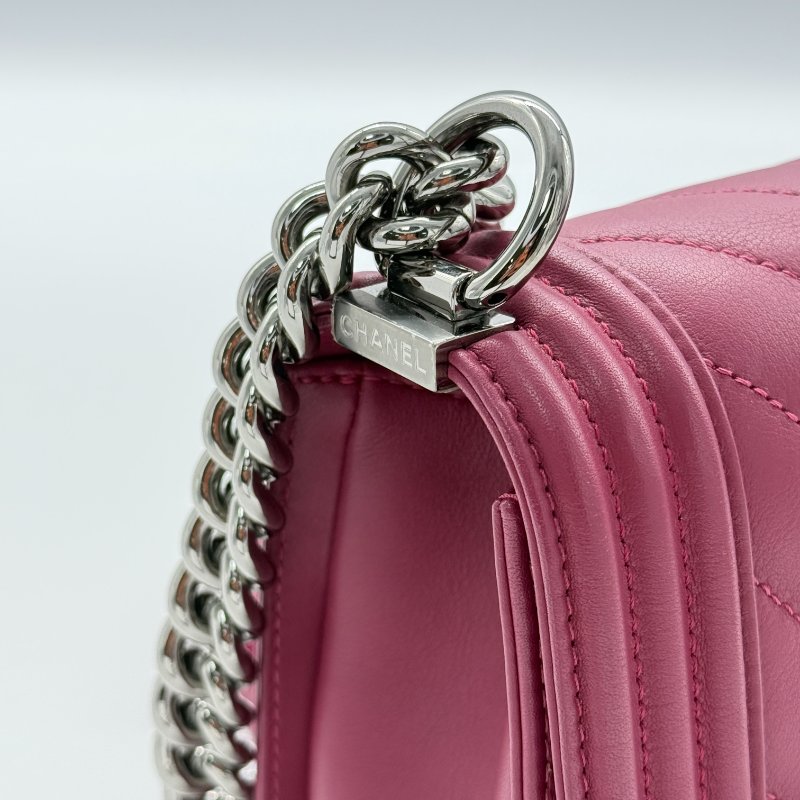 CHANEL 香奈兒 Leboy 經典中型人字紋 紫粉色  小牛皮手袋 斜背包-12