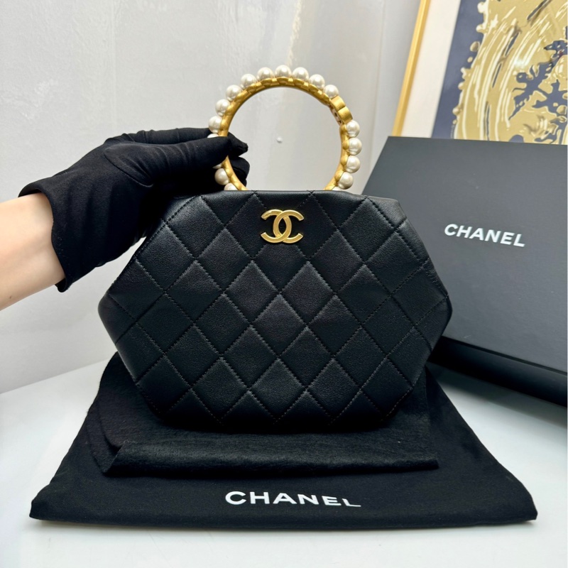 【閒置全套❤️】Chanel 21手工坊限量款珍珠手環晚宴包 手提包-0