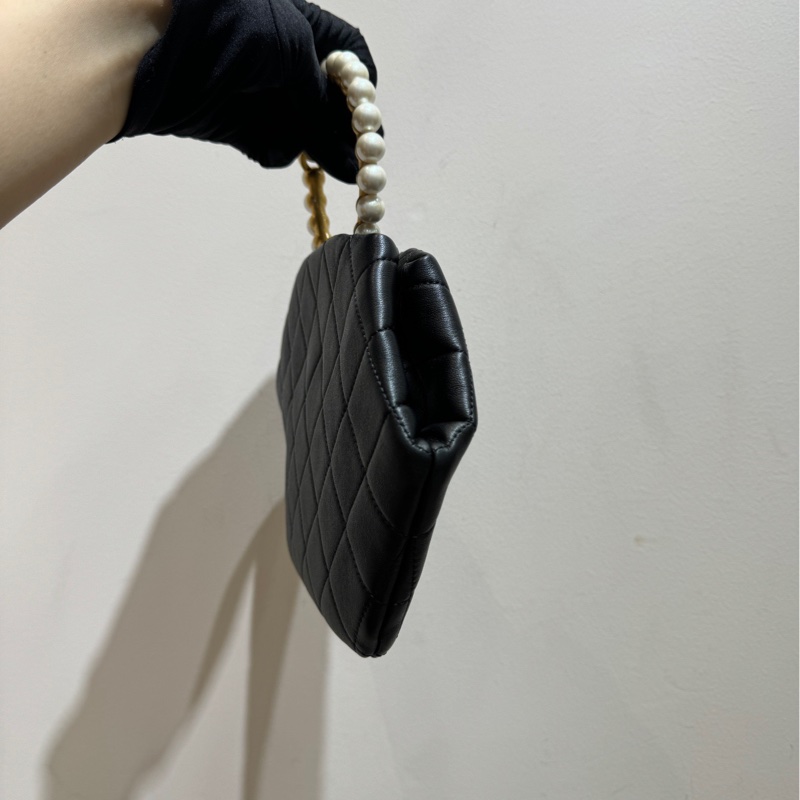 【閒置全套❤️】Chanel 21手工坊限量款珍珠手環晚宴包 手提包-4