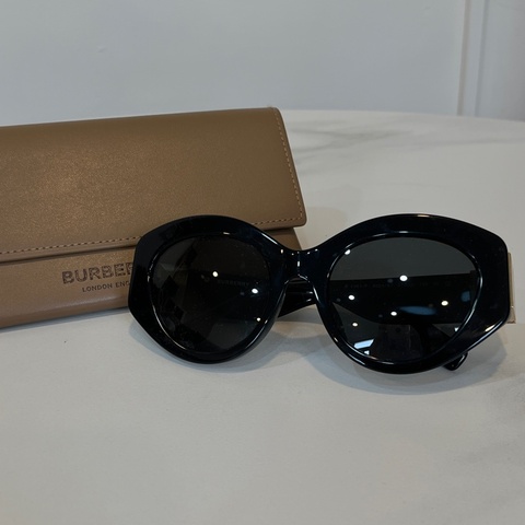 Burberry墨鏡