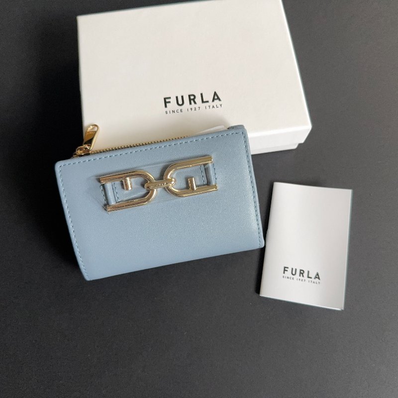 FURLA Meti 粉霧藍對折皮夾・二手全新附盒-0