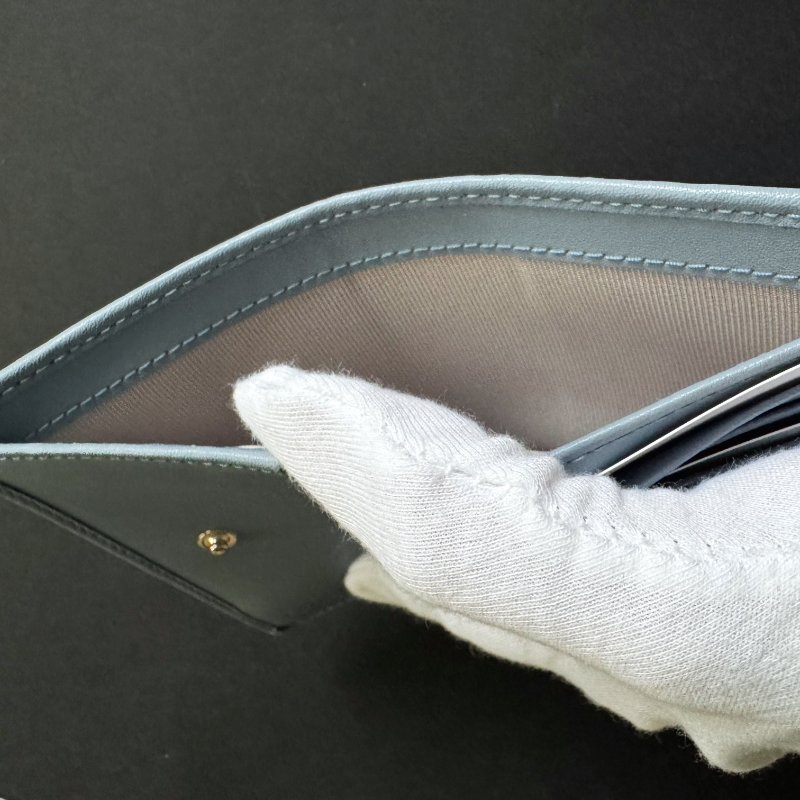 FURLA Meti 粉霧藍對折皮夾・二手全新附盒-5