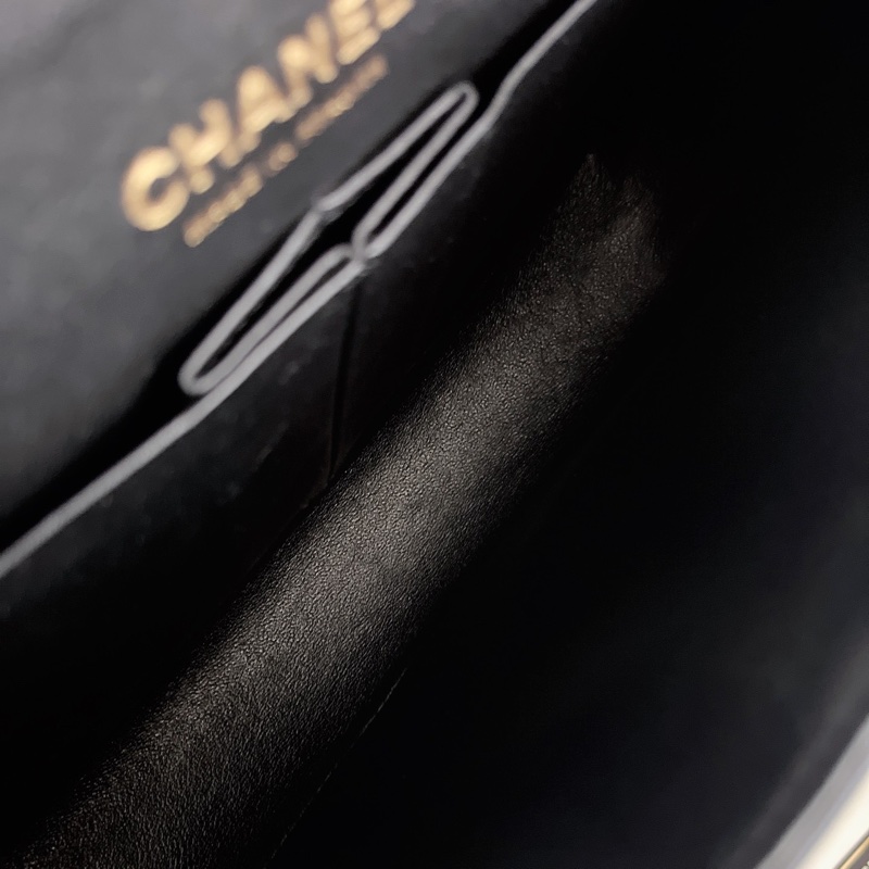 【近新閒置品】Chanel香奈兒黑金v紋 cf中號鏈條包27開斜挎包-10