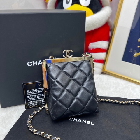 【99❤】Chanel 22s新款mini黑金蛙口包鏈條包 斜挎包