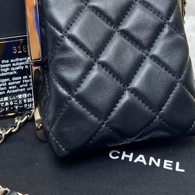 【99❤】Chanel 22s新款mini黑金蛙口包鏈條包 斜挎包-4