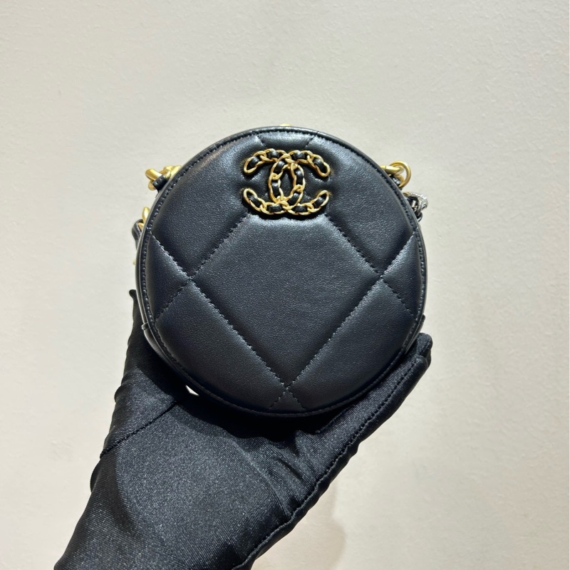 【99❤️】Chanel 19系列雙C菱格紋小圓餅 鏈條包 單肩斜挎包 黑金羊皮-1