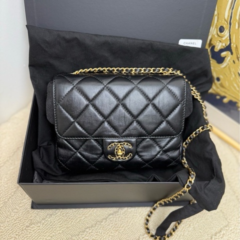【全套❤️】Chanel 19bag褶皺羊皮方胖子 小香單肩斜挎包
