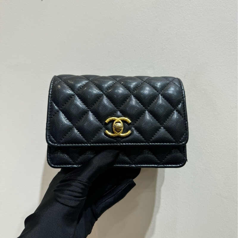 【99❤️】Chanel 23A 新款woc 黑色扣荔枝紋牛皮 風琴包 小號 斜挎包-1