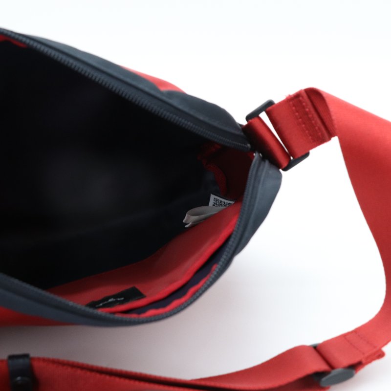 AGNES. B 軍綠色 尼龍 單肩包 托特包 超多分層 大容量 （買一贈一）-10