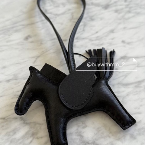 ⭐️賣場有滿額免運⭐️台灣購證Hermes黑色小飛馬