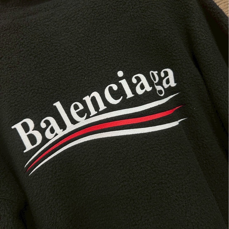 巴黎世家可樂毛毛外套-1