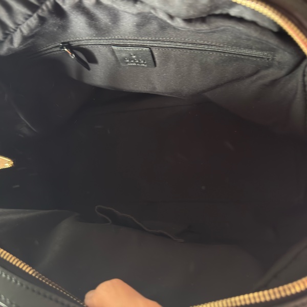 GUCCI 經典黑色麂皮保齡球包/波士頓包-12