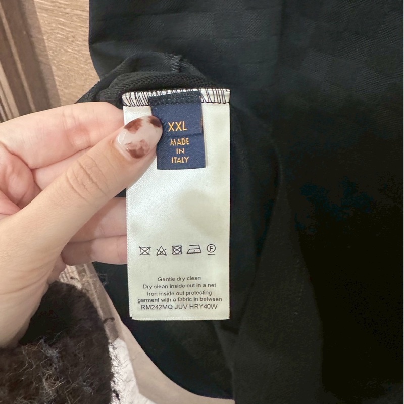 LV黑色棋盤格刺繡短袖-3