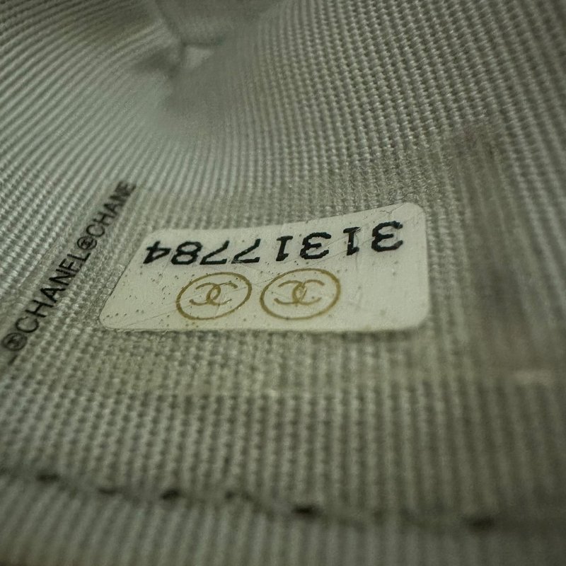 【美收精品】CHANEL銀色魚子醬小肩背包 4-484-14