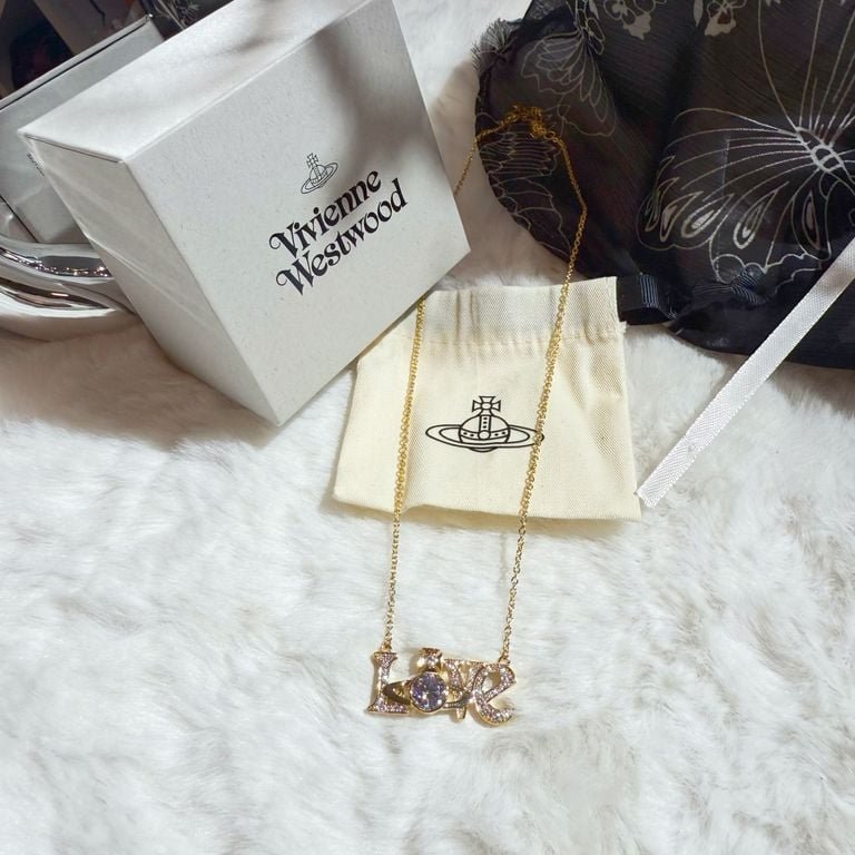 Vivienne Westwood Necklace  love/g-2