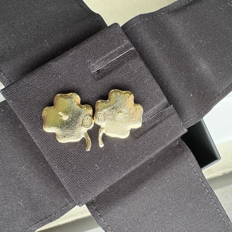 Chanel 四葉草🍀白琺瑯淡金 針式耳環-6