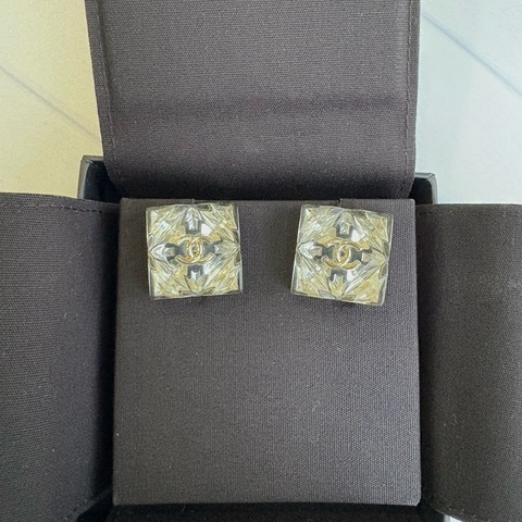 Chanel 透明樹脂 立體浮雕 雪花方糖 針式耳環