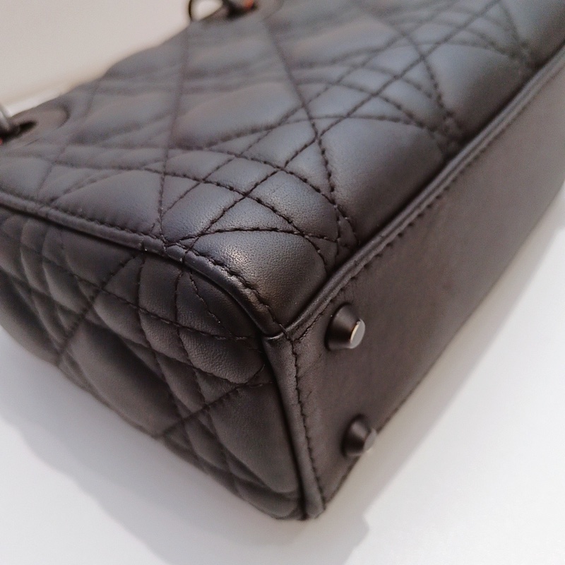 98新迪奧Dior 磨砂黑戴妃三格-8