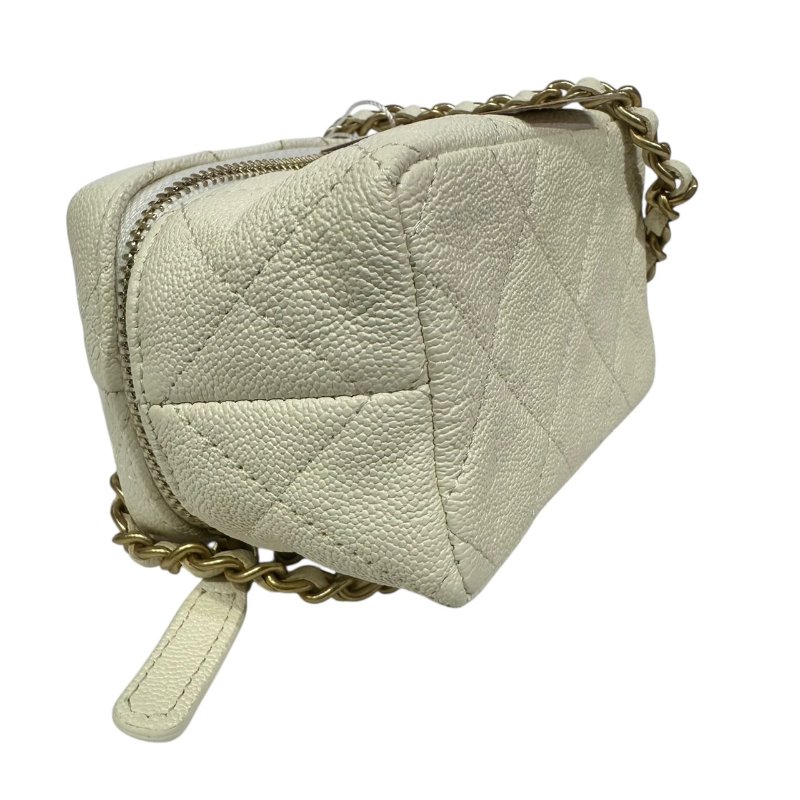 【美收精品】CHANEL白色魚子醬小肩背包 4-483-3