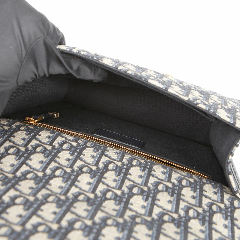 【包稅】DIOR M9203UTZQ Montain 30 肩斜背包-11