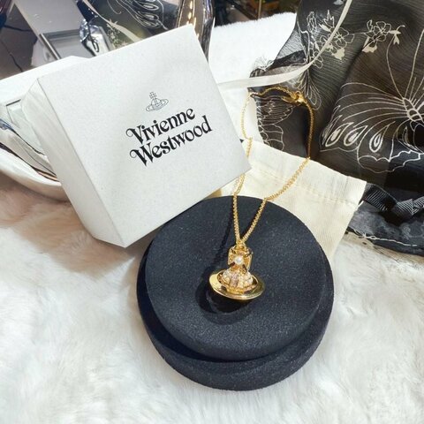 Vivienne Westwood Luzia necklace