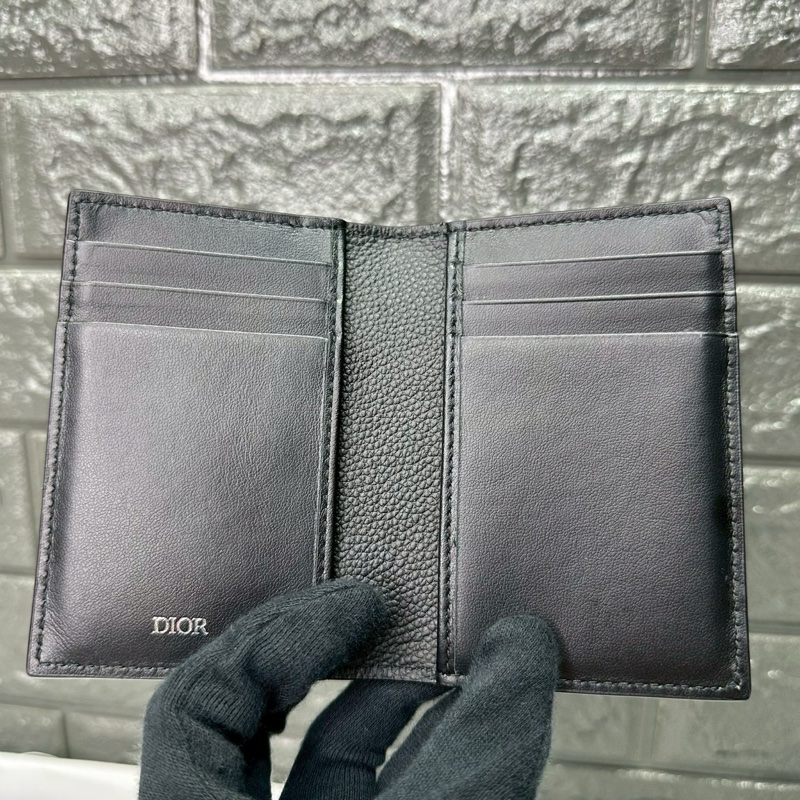 DIOR Gravity皮革直式對折卡夾-4