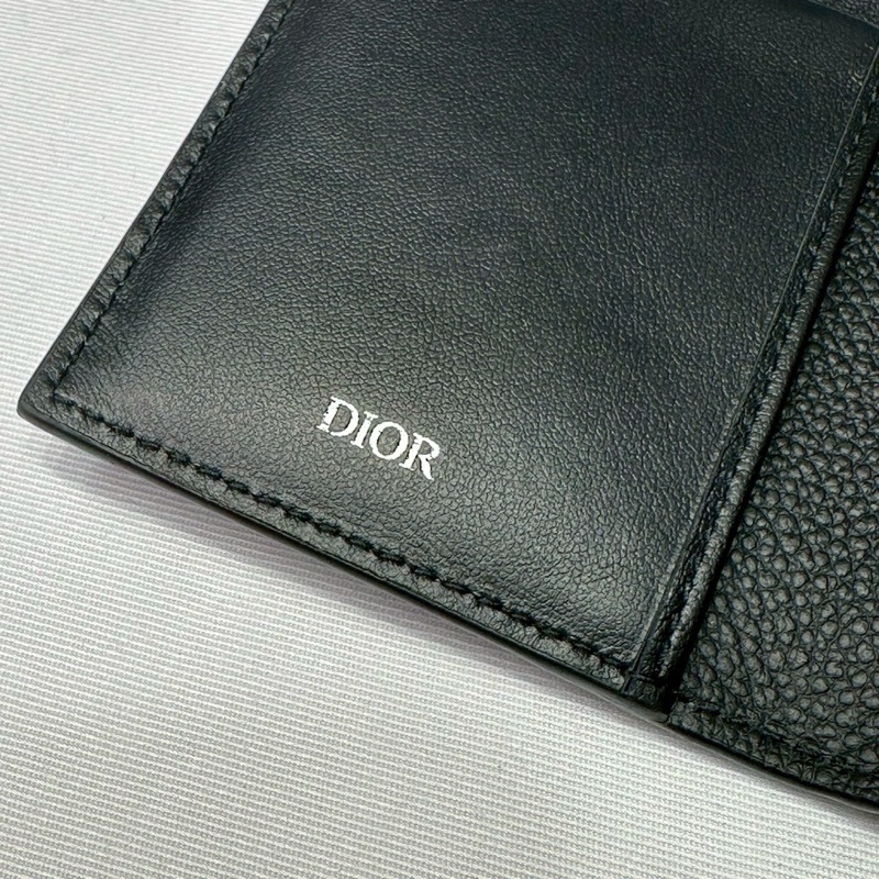 DIOR Gravity皮革直式對折卡夾-6
