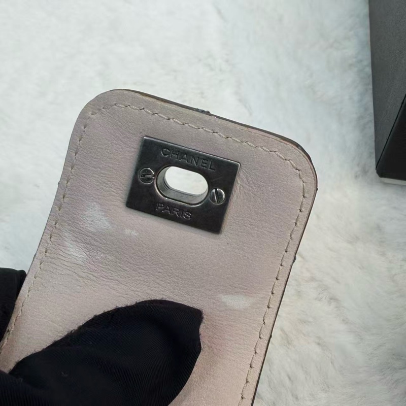 Chanel 寬款漆皮手扼-3