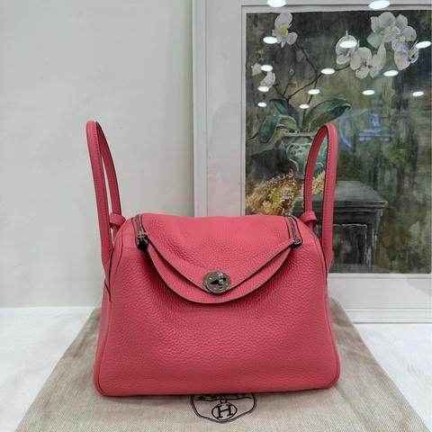 Hermes 愛馬仕 lindy 26 粉紅銀扣 tc皮 Z刻