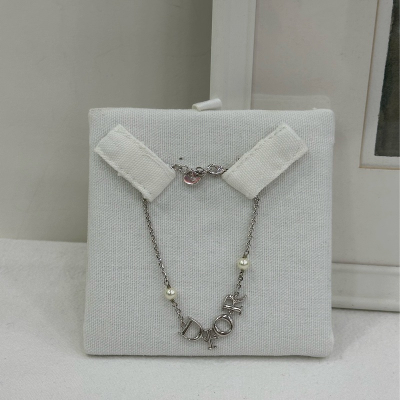 Dior 經典字母珍珠手鍊 單戴疊戴好好看 閒置-1