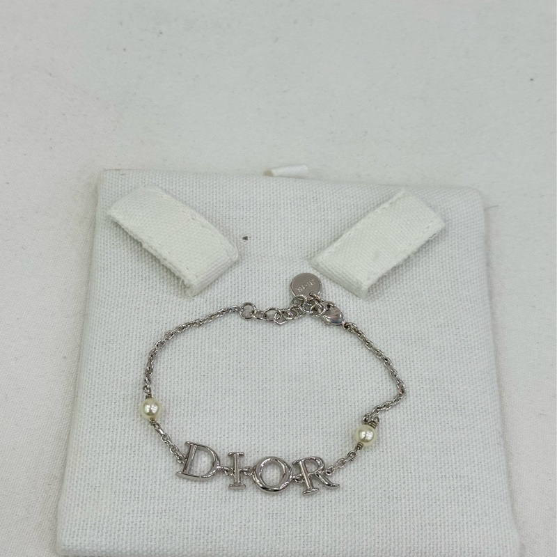 Dior 經典字母珍珠手鍊 單戴疊戴好好看 閒置-2