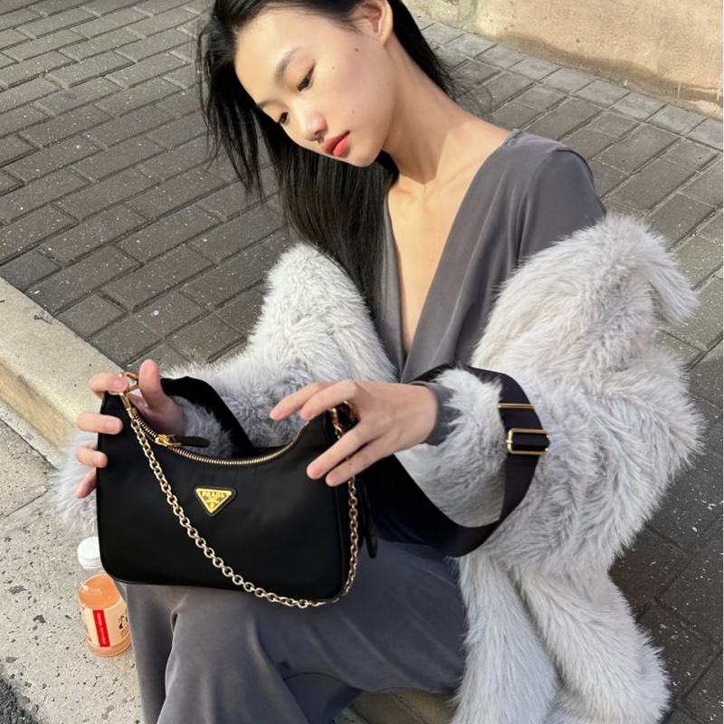 莉亞精品♡ Prada 三合一 黑金 二手美包-1