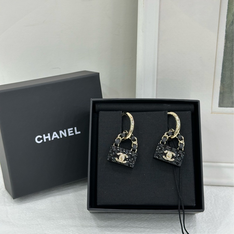 Chanel 香奈兒23C 耳環幾千塊,巨好看的包包耳飾~專櫃都難買到的一款!全新-0