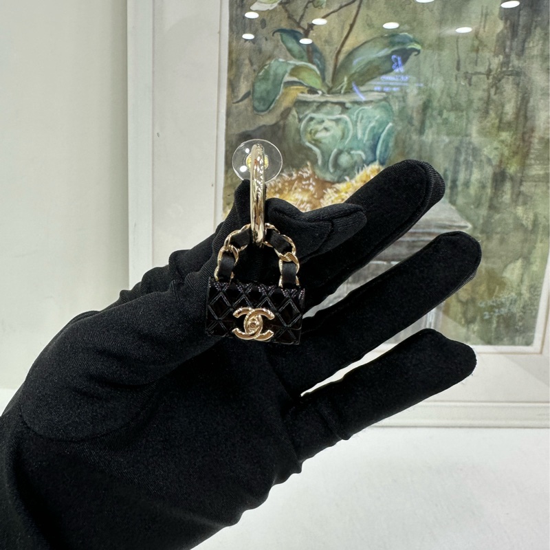 Chanel 香奈兒23C 耳環幾千塊,巨好看的包包耳飾~專櫃都難買到的一款!全新-5