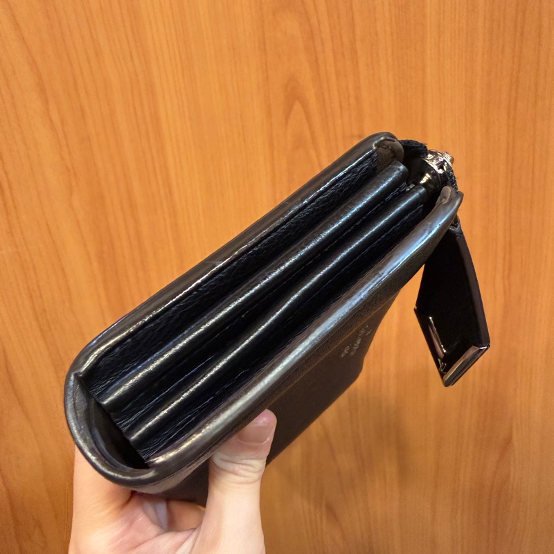 LV 黑牛皮銀釦Comete L拉長夾M60147-4