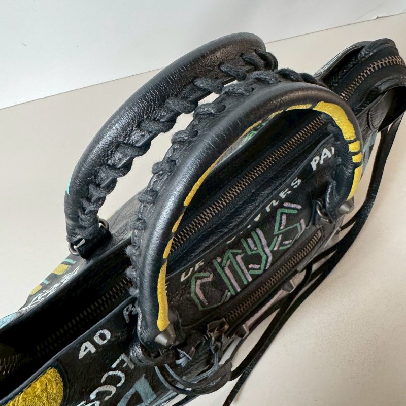 Balenciaga 巴黎世家 黑色 彩色 塗鴉 霧黑釦 小羊皮 機車包 小號-3