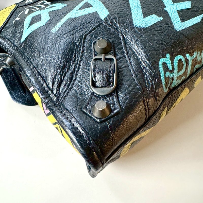 Balenciaga 巴黎世家 黑色 彩色 塗鴉 霧黑釦 小羊皮 機車包 小號-5