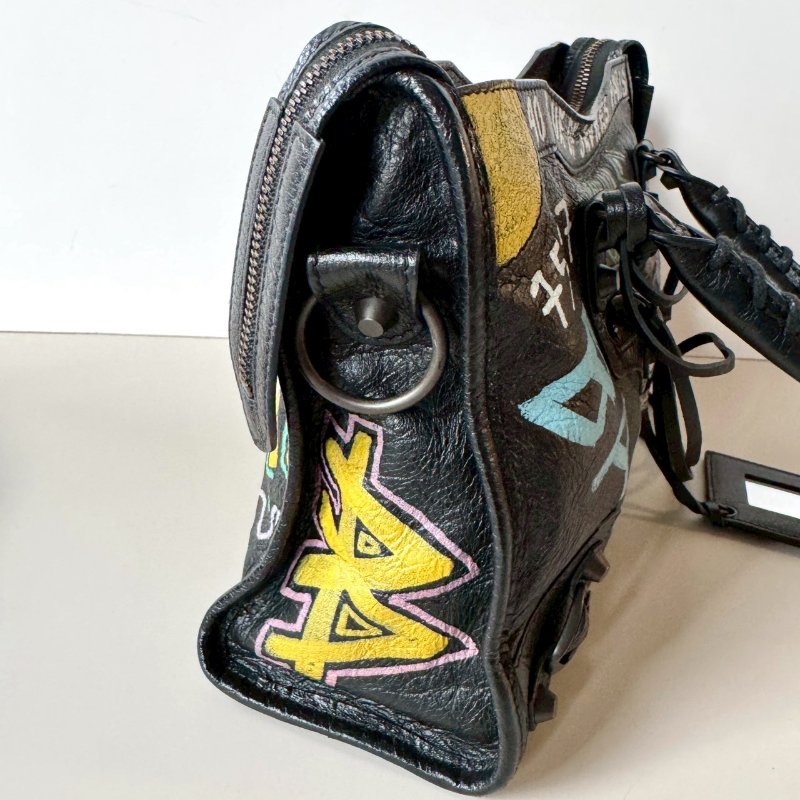 Balenciaga 巴黎世家 黑色 彩色 塗鴉 霧黑釦 小羊皮 機車包 小號-6