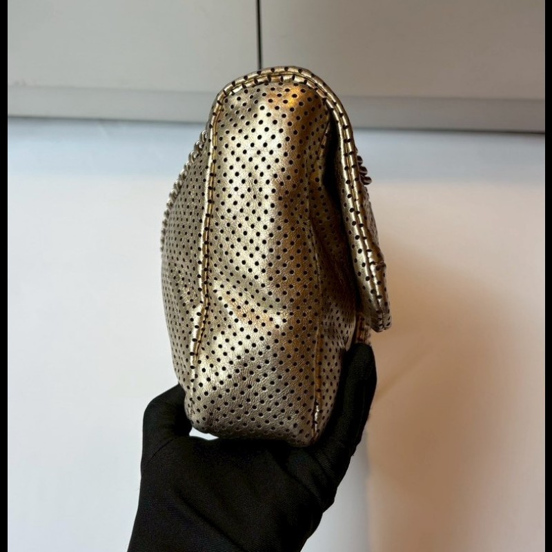 Chanel 銀鍊金色洞洞皮革方釦口蓋包 2.55-13