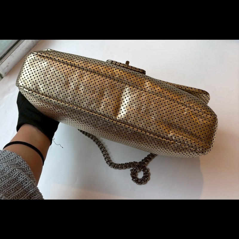 Chanel 銀鍊金色洞洞皮革方釦口蓋包 2.55-15