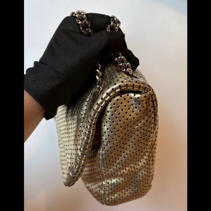 Chanel 銀鍊金色洞洞皮革方釦口蓋包 2.55-16